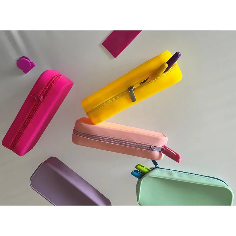 Puas Muaj Lub Sij Hawm Tshiab Silicone Pencil Hnab Ntaus Kev Ua Lag Luam, Revolutionizing Tsev Kawm Ntawv thiab Chaw Ua Haujlwm?